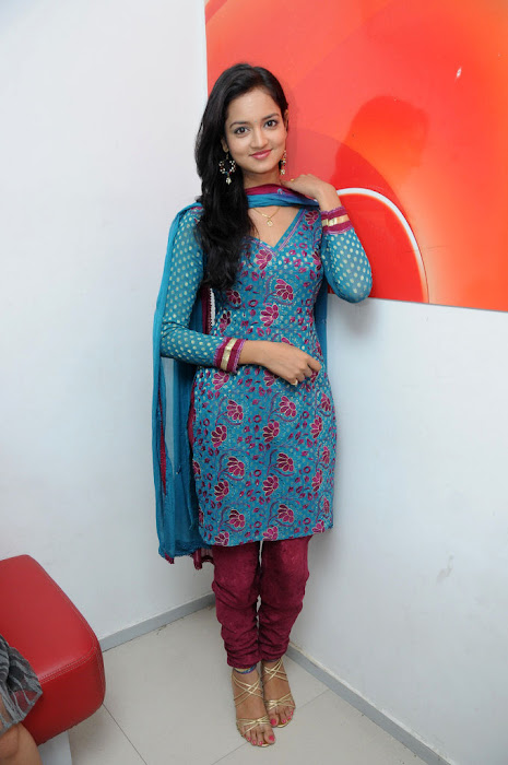 shanvi unseen pics